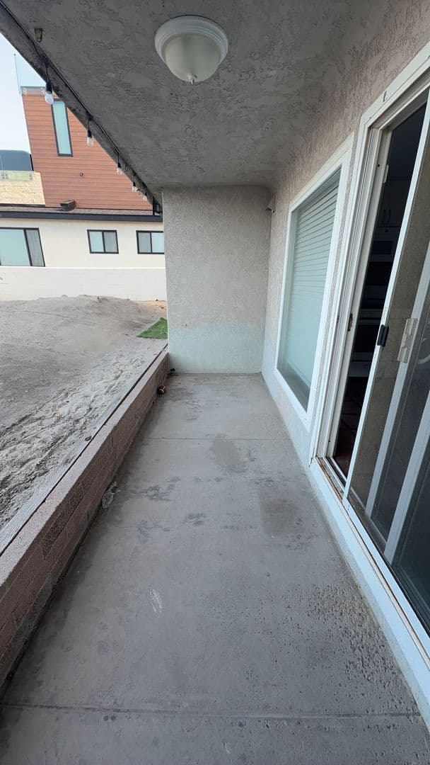 Imperial Beach Apartment: 642 Ocean Lane