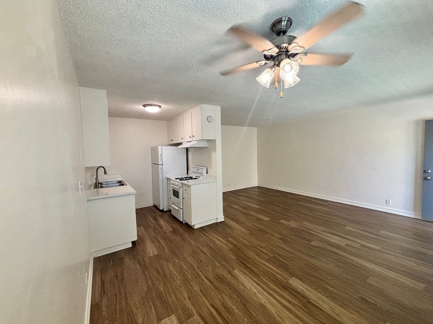 San Diego Apartment: 5722 University Avenue