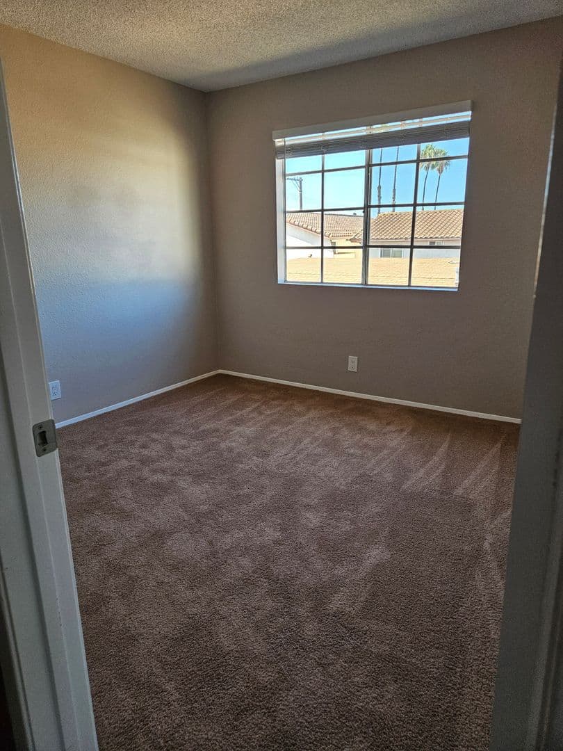 Chula Vista Apartment: 535-537 G Street