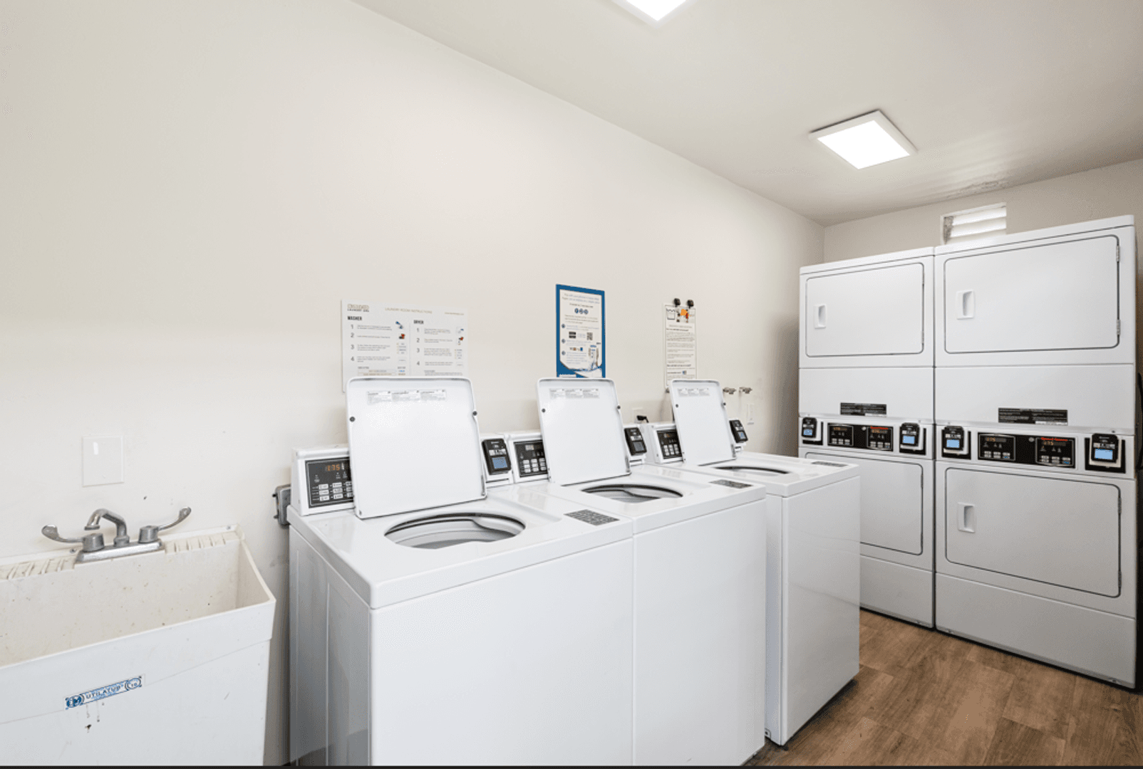 El Cajon Apartment: 294 Ballantyne  St.