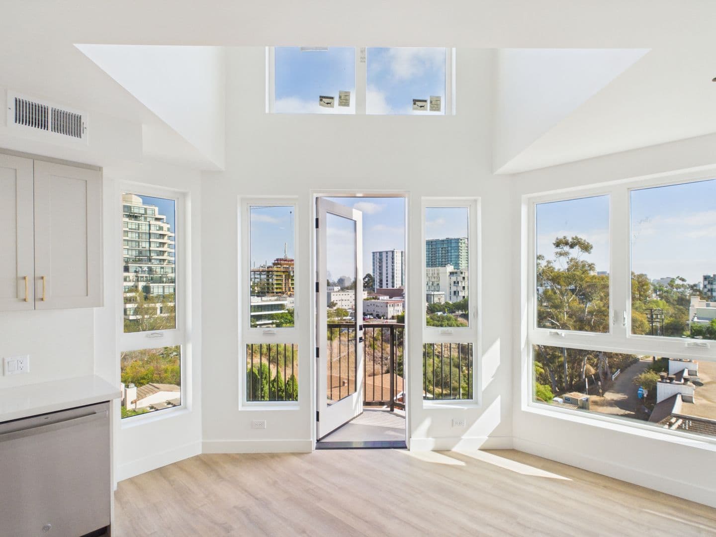 San Diego Apartment: 3104 Third Avenue