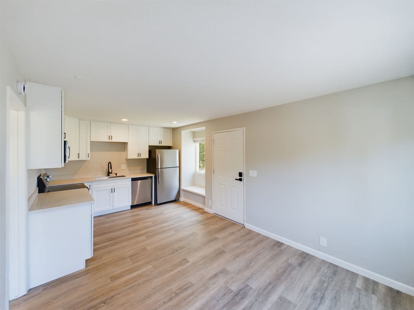 Encinitas Apartment: 185 Saxony Road