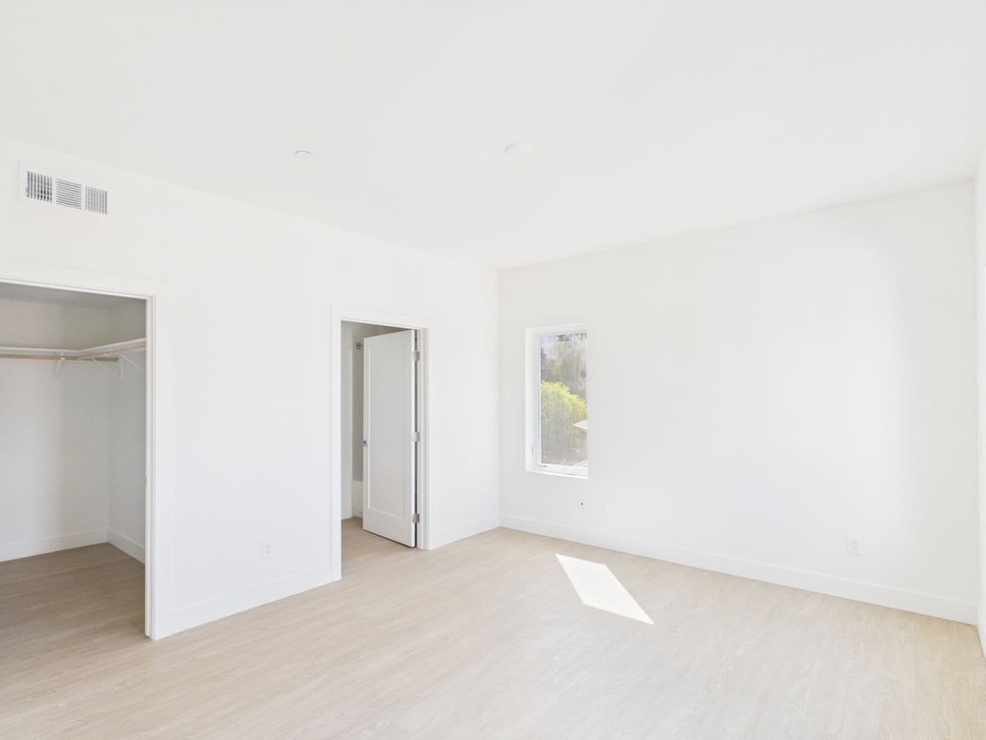 Carlsbad Apartment: 7525-7535 Romeria Street