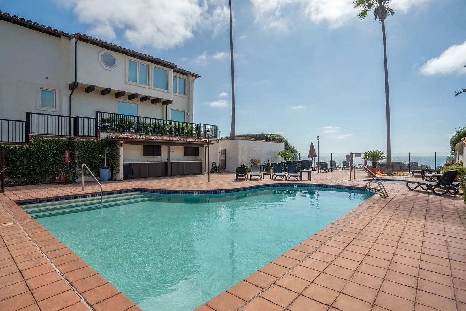 Encinitas Apartment: 120 5th Street