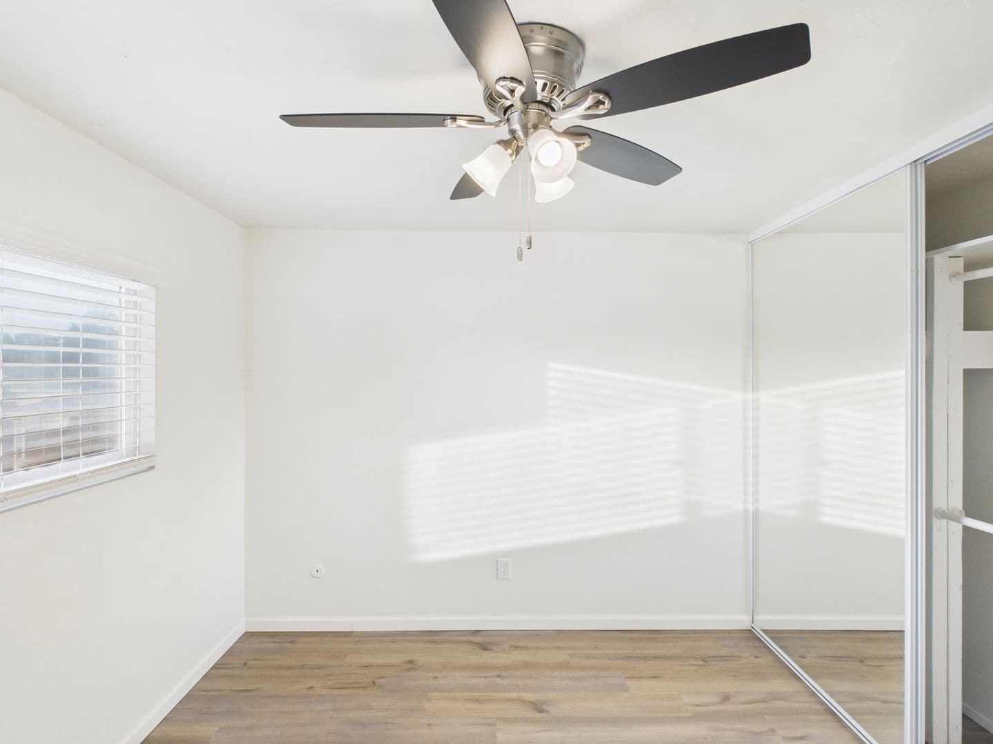 La Mesa Apartment: 7425 Waite Drive