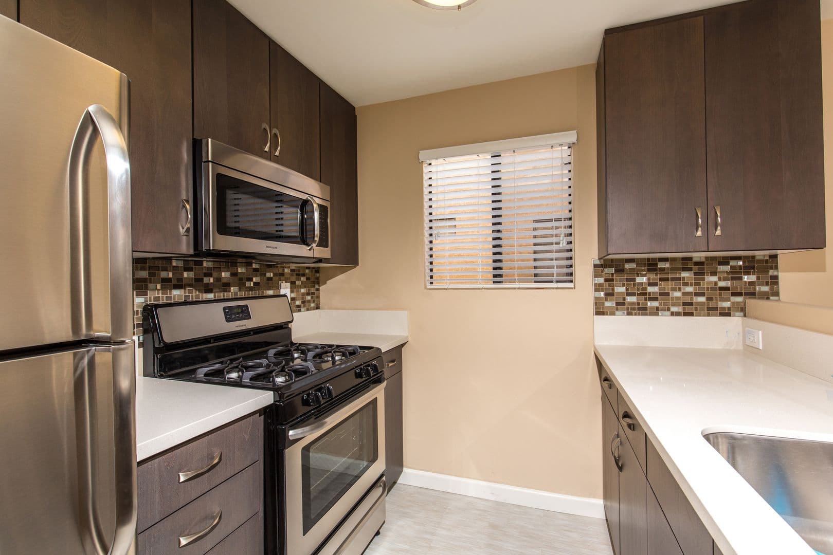 San Diego Apartment: 2827 A Street