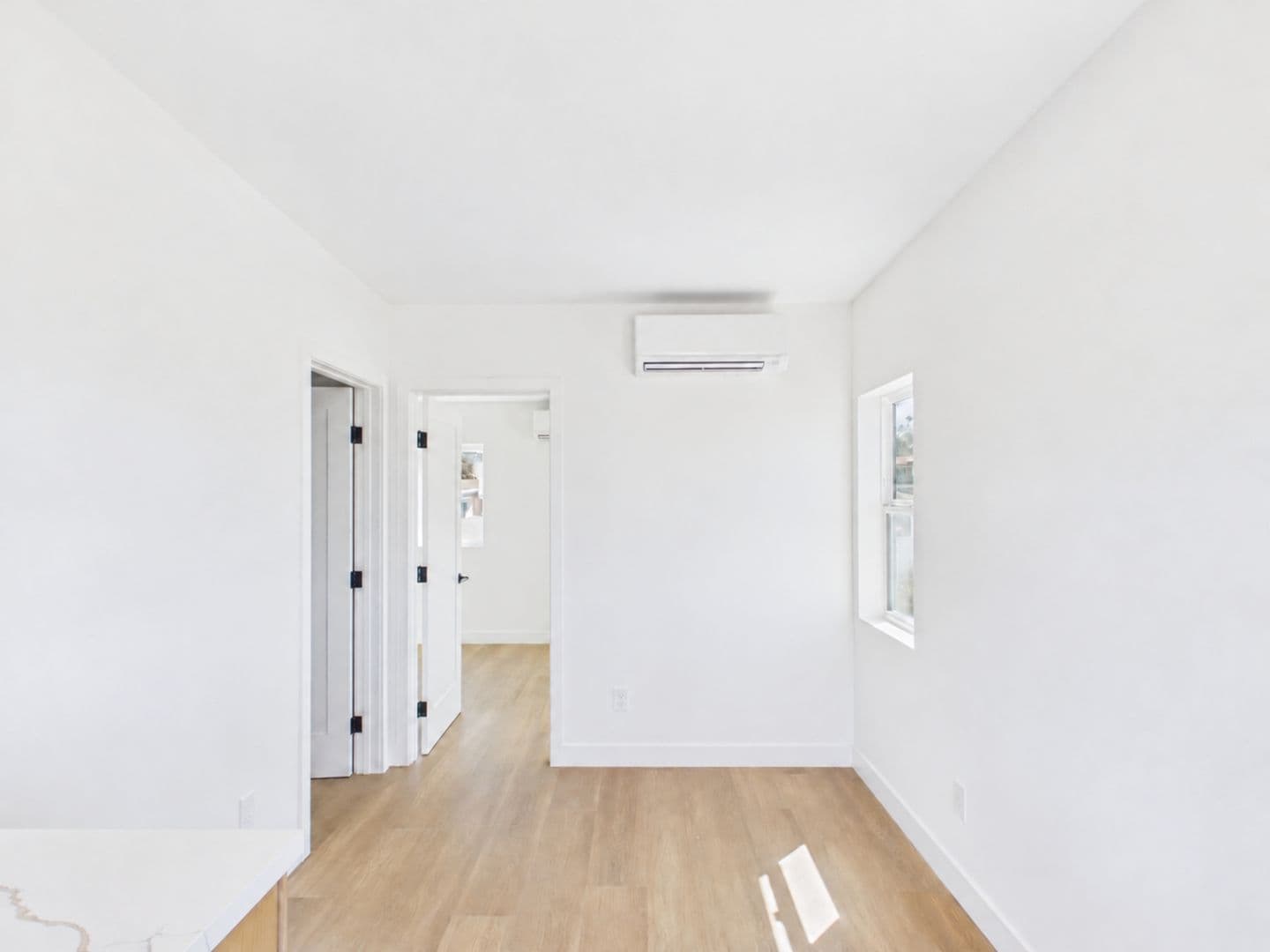 San Diego Apartment: 1485 Froude Street