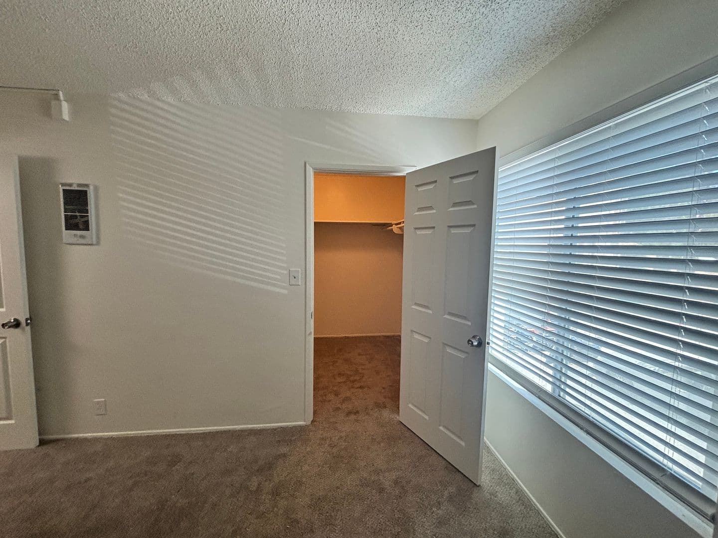San Diego Apartment: 5722 University Avenue