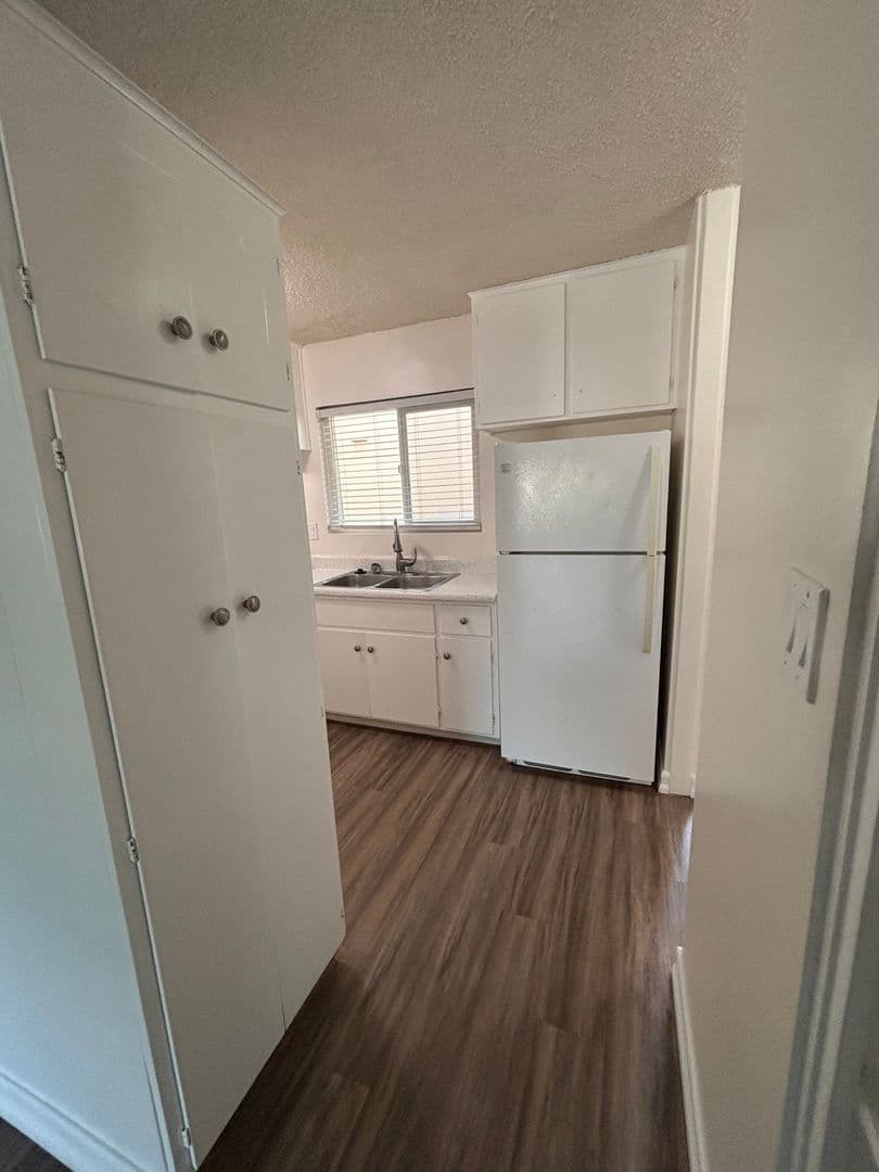 San Diego Apartment: 5722 University Avenue