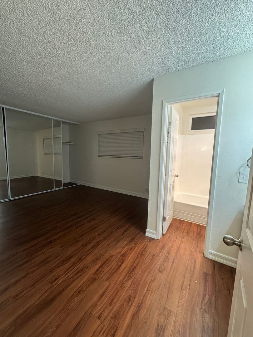 Poway Apartment: 13326 Community Road