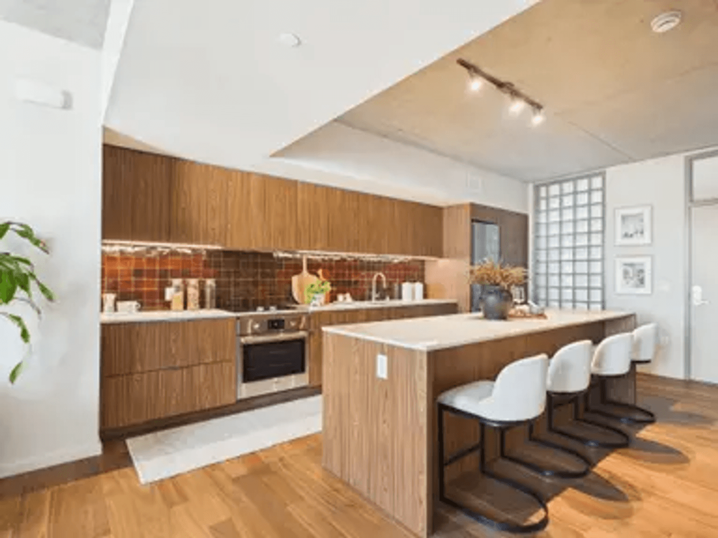 San Diego Apartment: 2710 Third Avenue