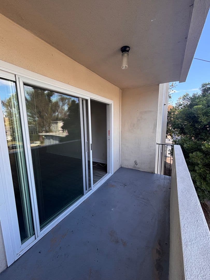 San Diego Apartment: 5722 University Avenue