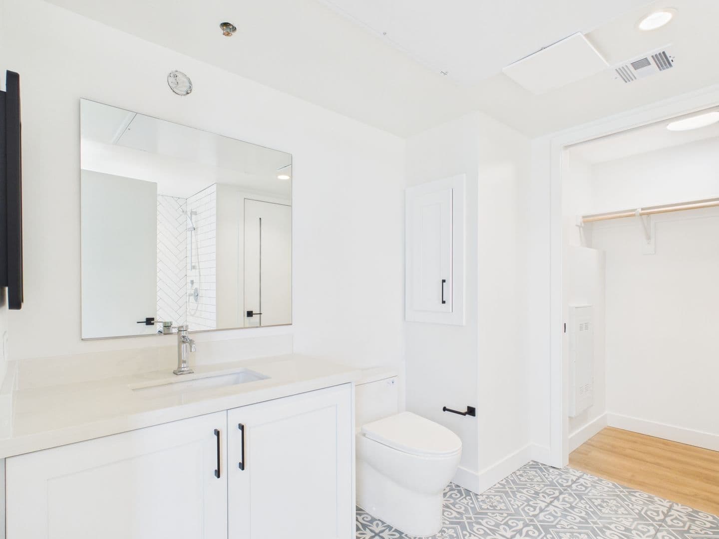 San Diego Apartment: 3104 Third Avenue