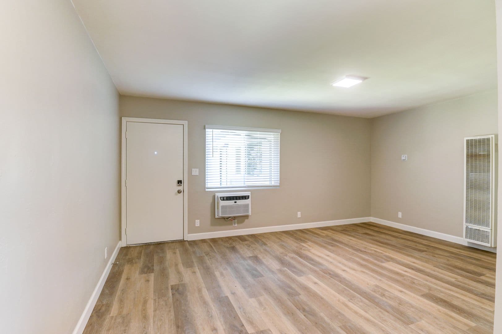 Poway Apartment: 13221 Carriage Road