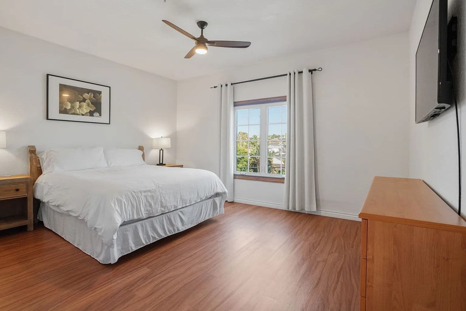 Encinitas Apartment: 120 5th Street