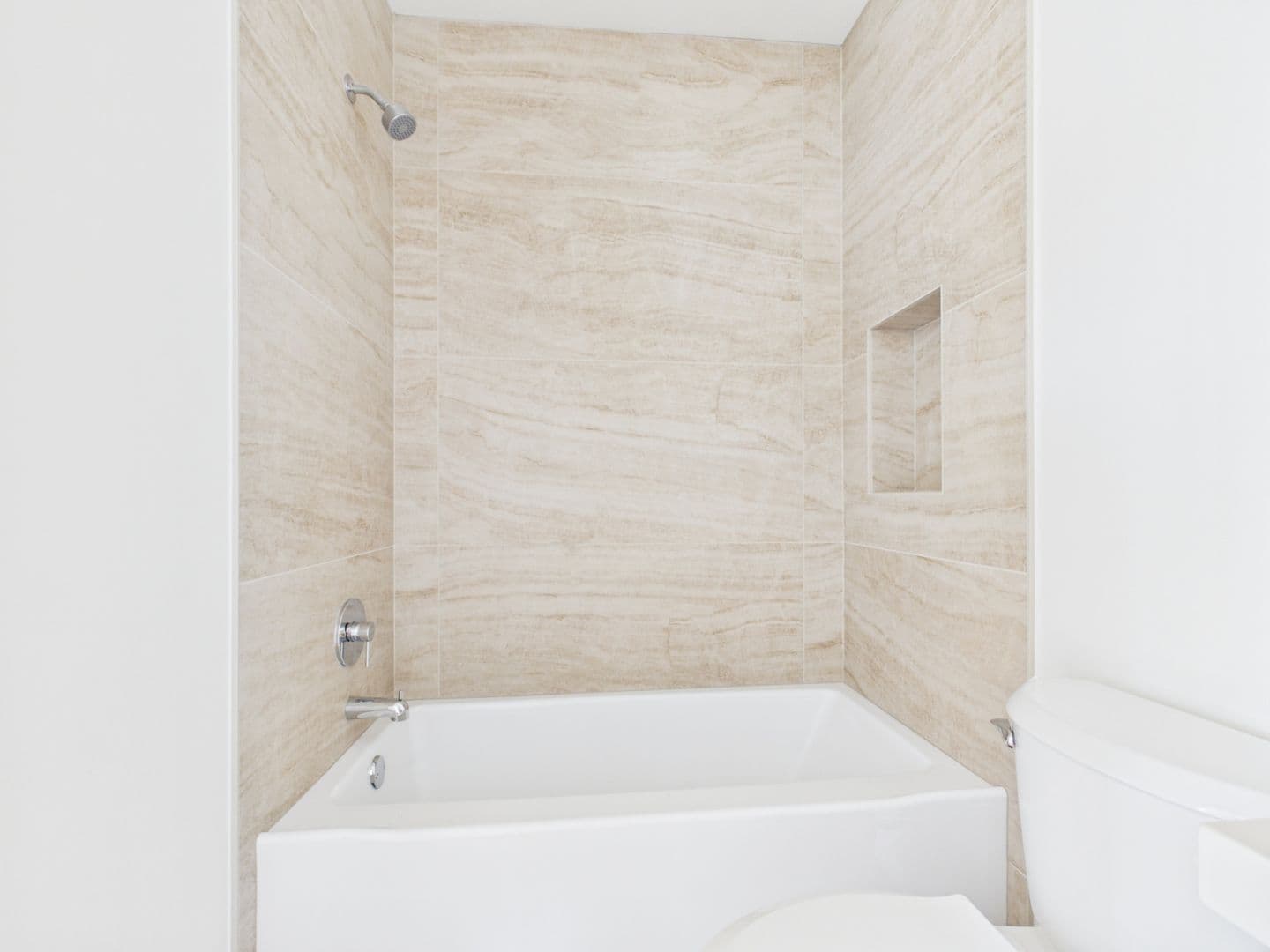 San Diego Apartment: 1485 Froude Street
