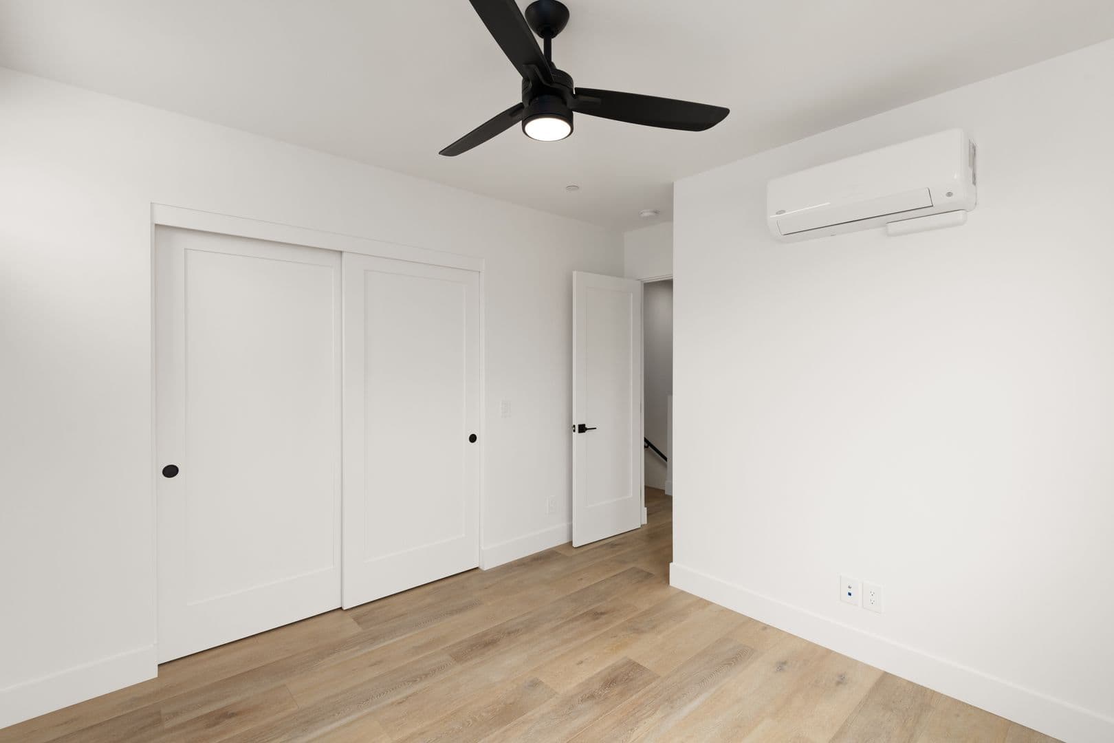 Encinitas Apartment: 811 3rd Street