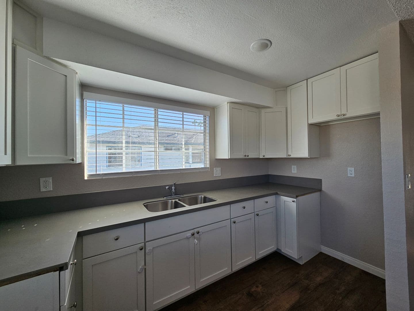 Chula Vista Apartment: 535-537 G Street