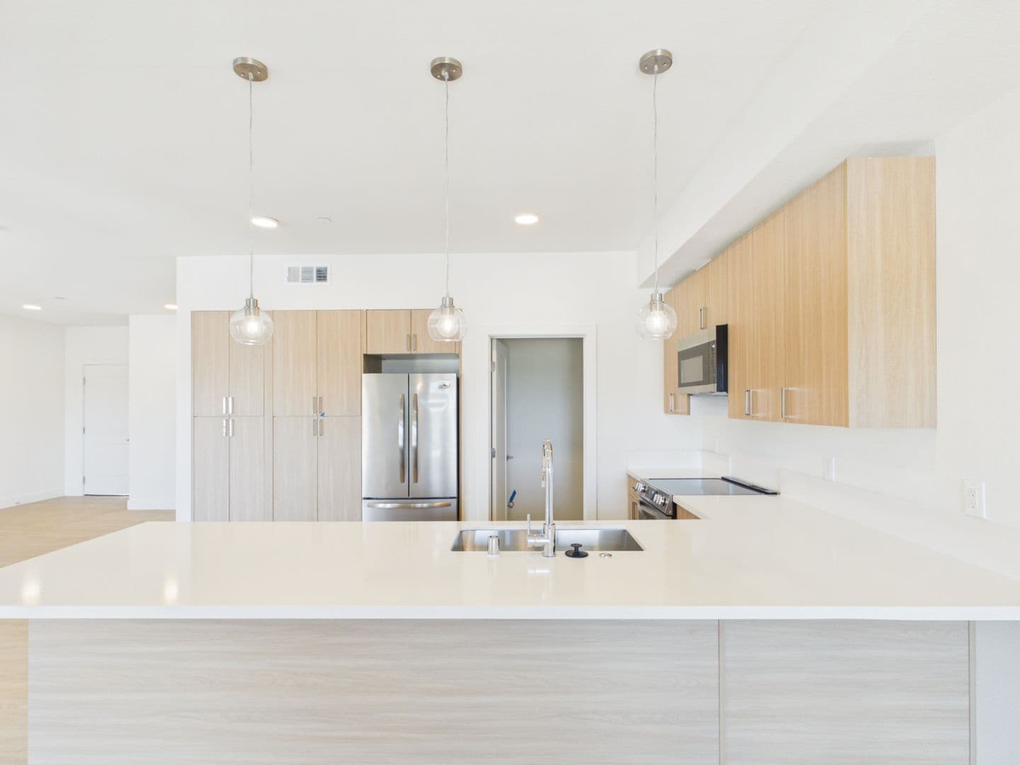 Carlsbad Apartment: 7525-7535 Romeria Street