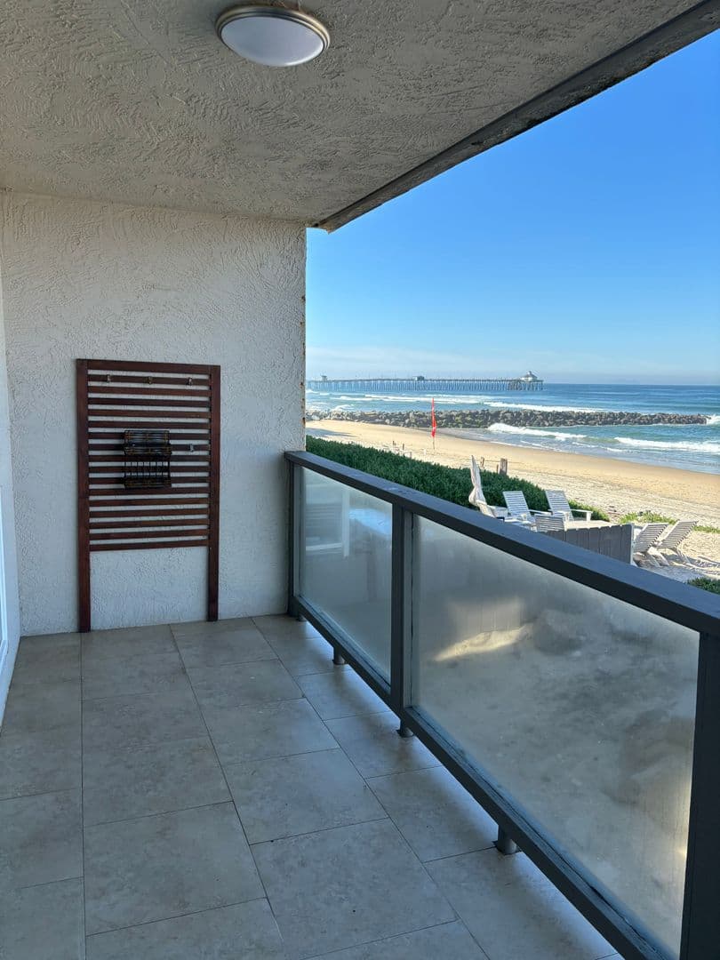 Imperial Beach Apartment: 642 Ocean Lane