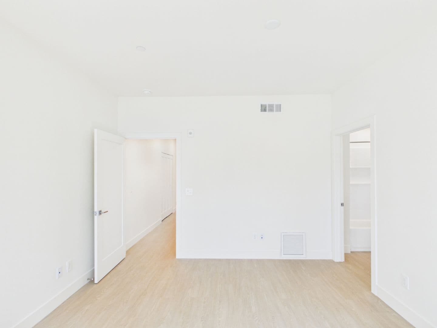 Carlsbad Apartment: 7525-7535 Romeria Street