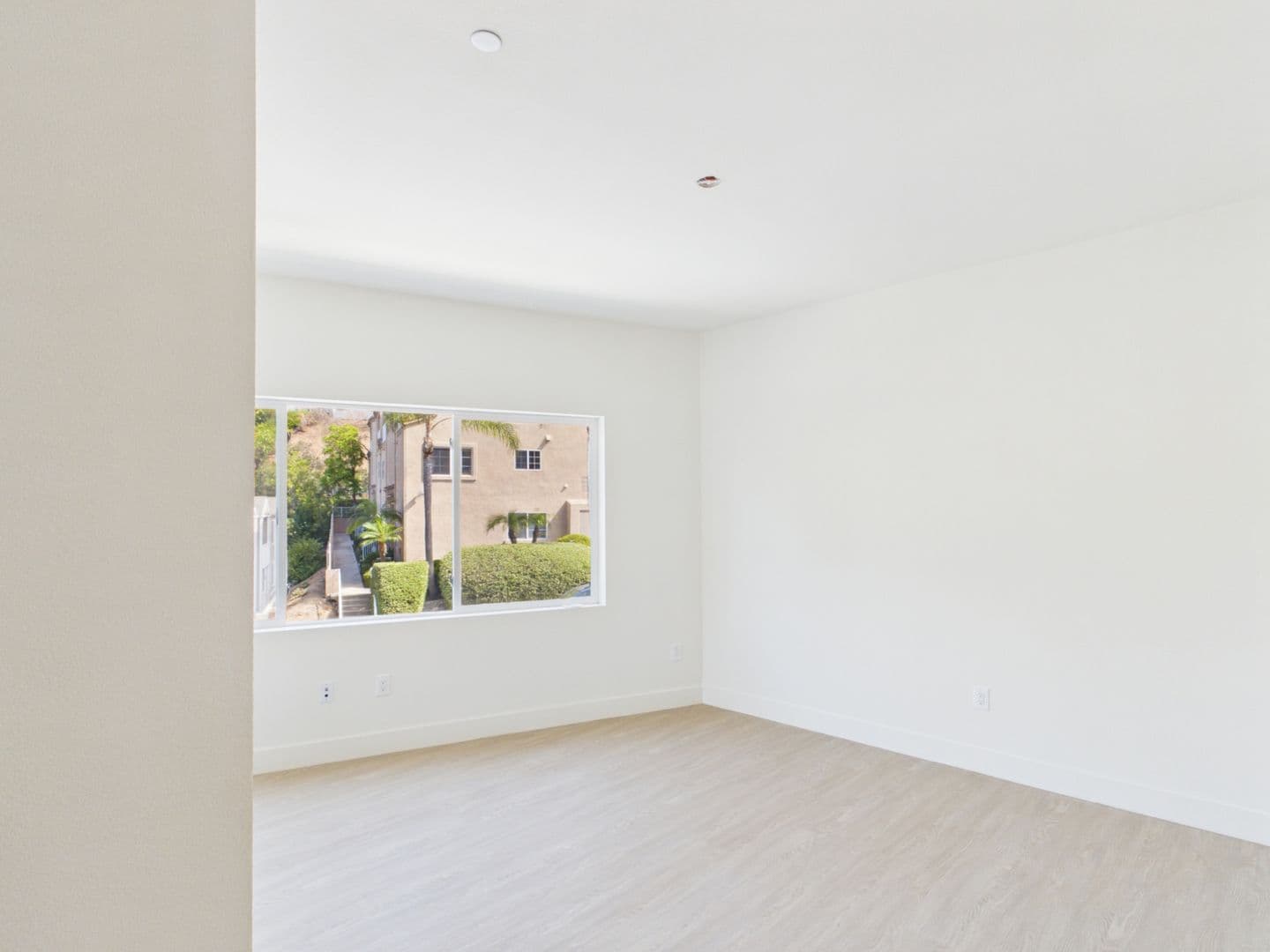 Carlsbad Apartment: 7525-7535 Romeria Street