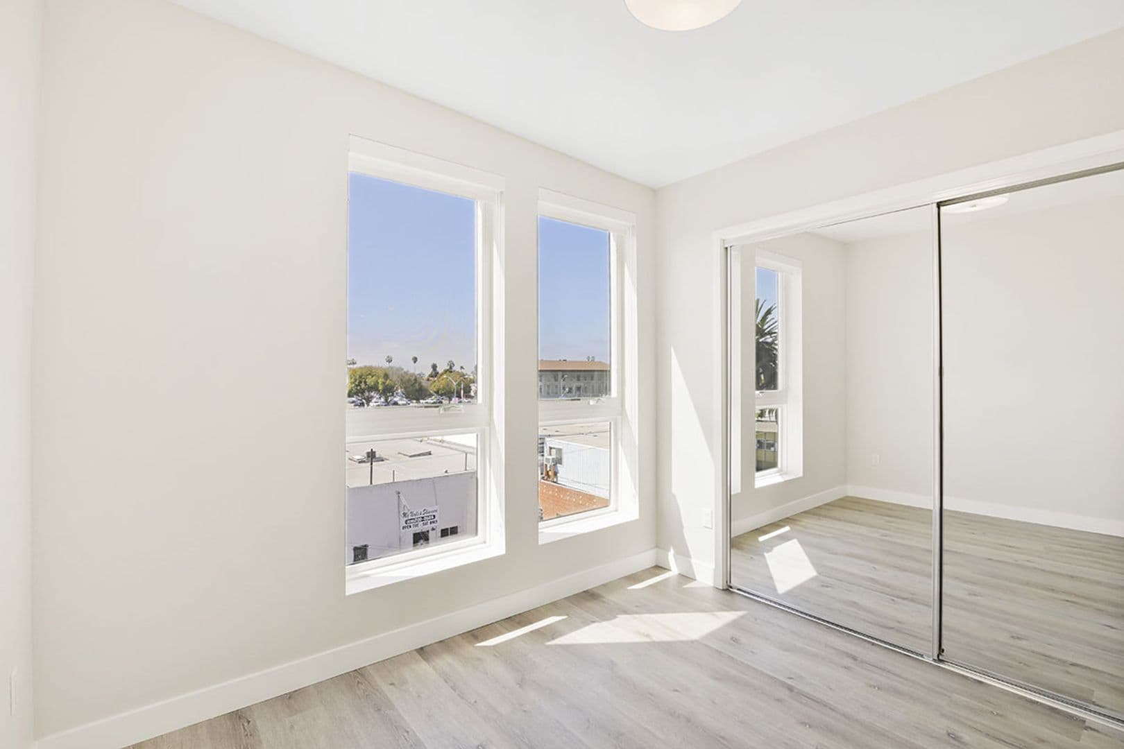 San Diego Apartment: 4222 Georgia Street