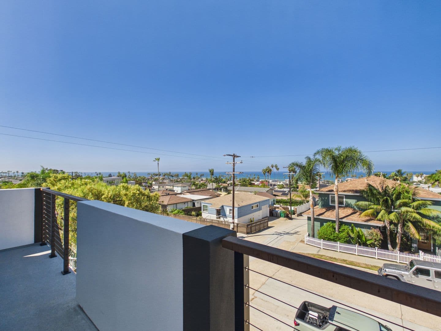 San Diego Apartment: 1485 Froude Street