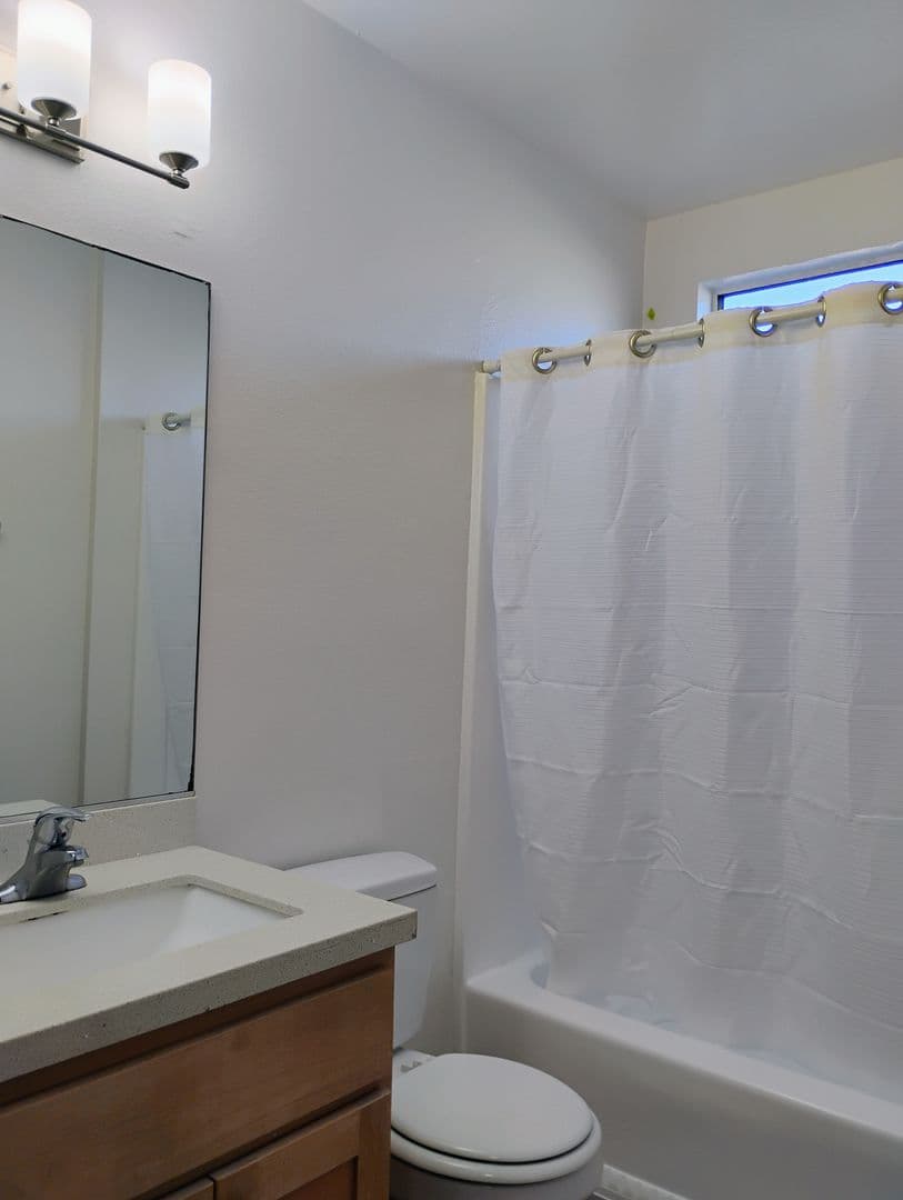 Imperial Beach Apartment: 1348 Iris Avenue