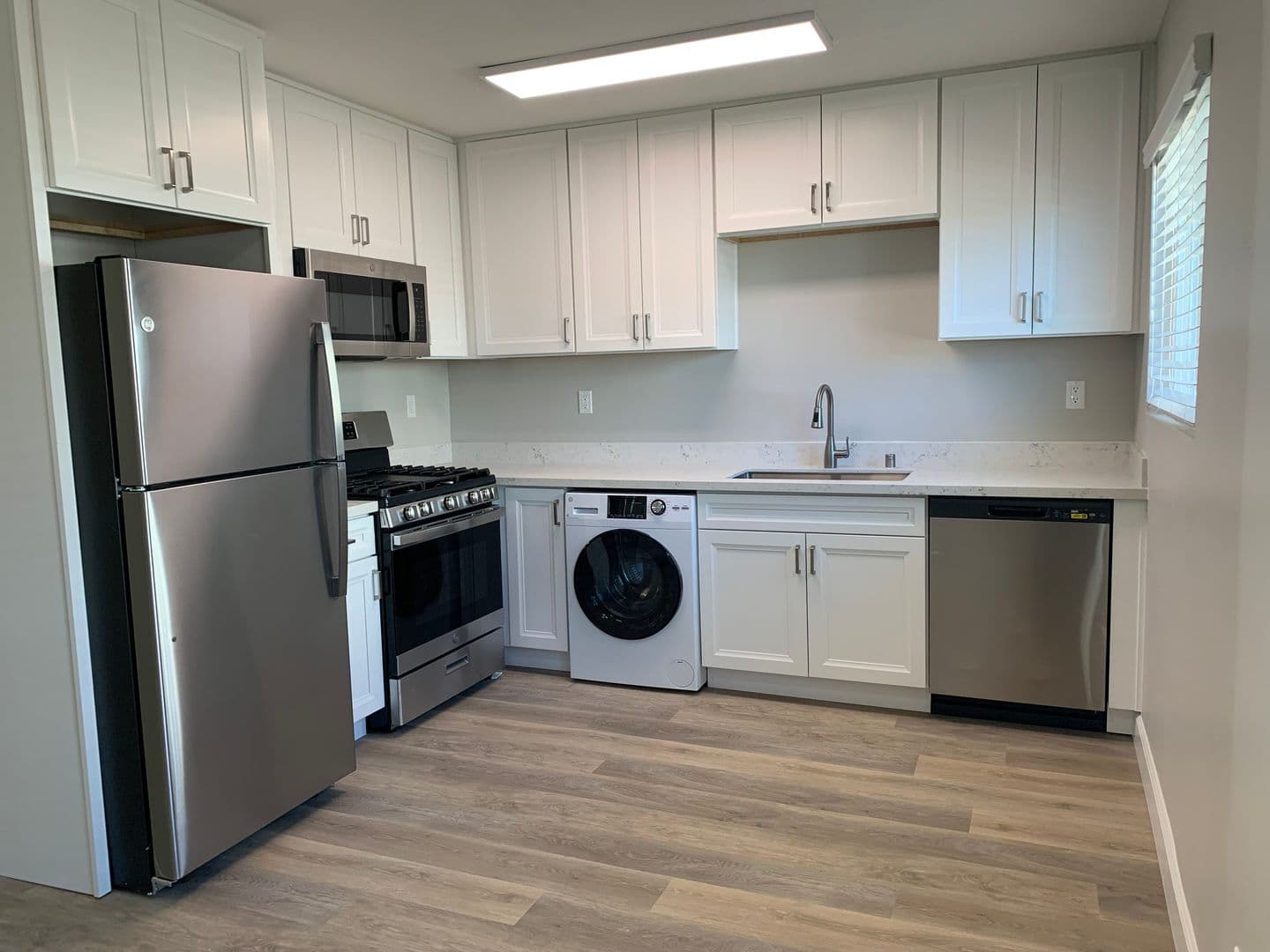 Poway Apartment: 13221 Carriage Road