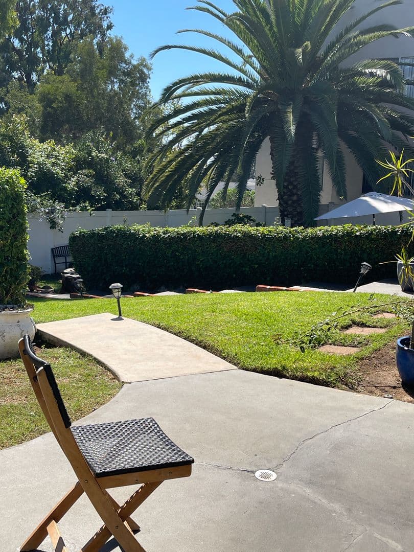 Oceanside Apartment: 707 - 709 Eaton Street