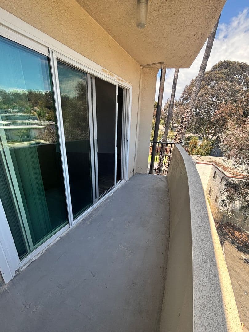 San Diego Apartment: 5722 University Avenue