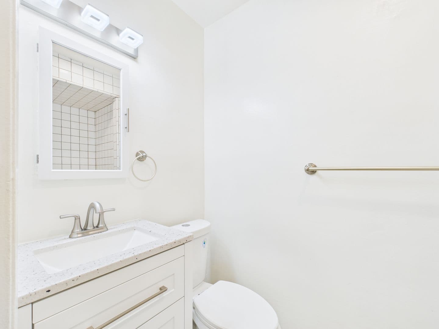 Encinitas Apartment: 330 W I Street