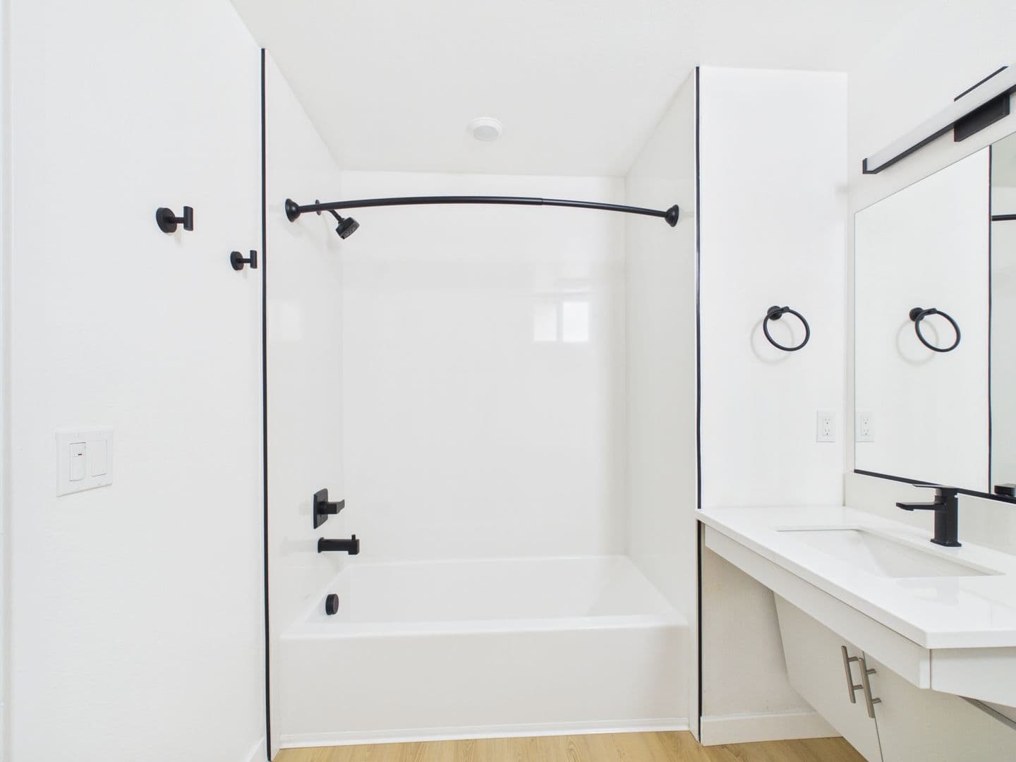 San Diego Apartment: 2844 Lytton Street