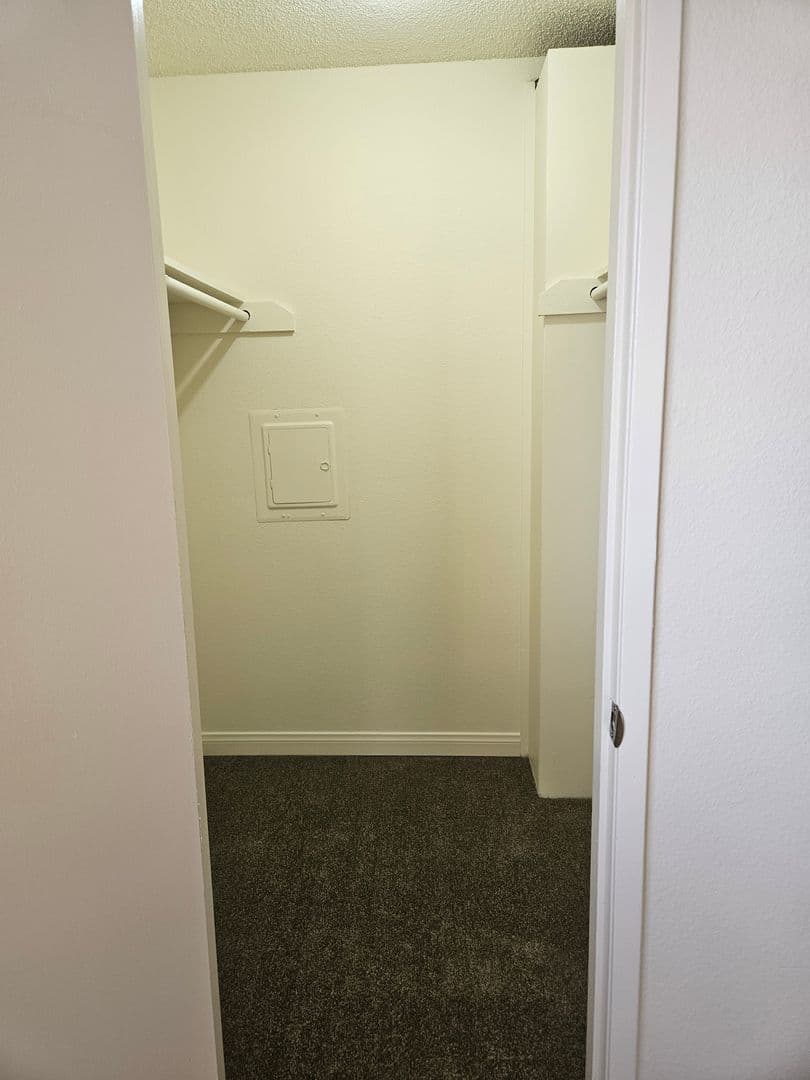 Chula Vista Apartment: 1051 Del Mar Avenue