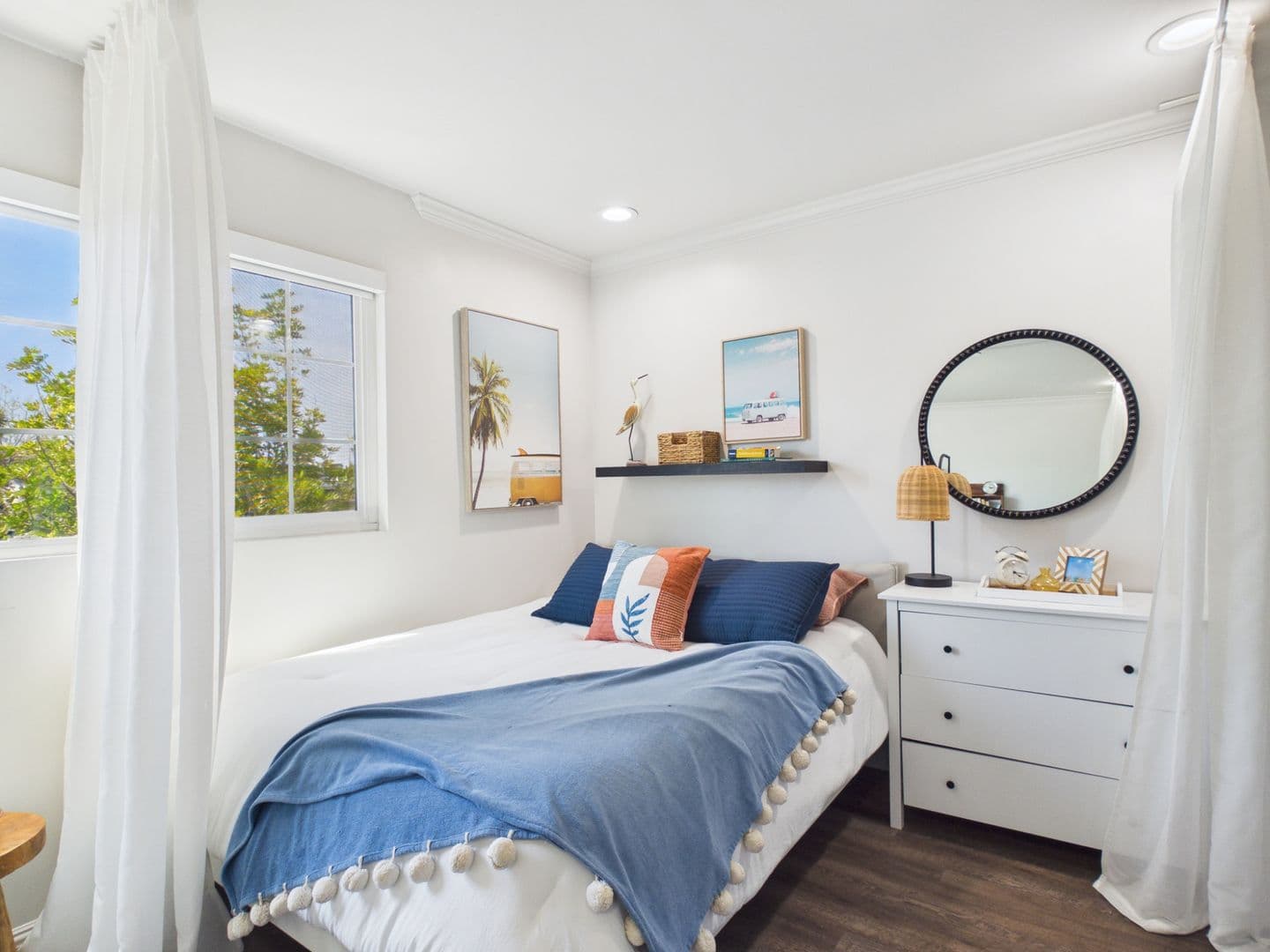 La Mesa Apartment: 7475 El Cajon Boulevard