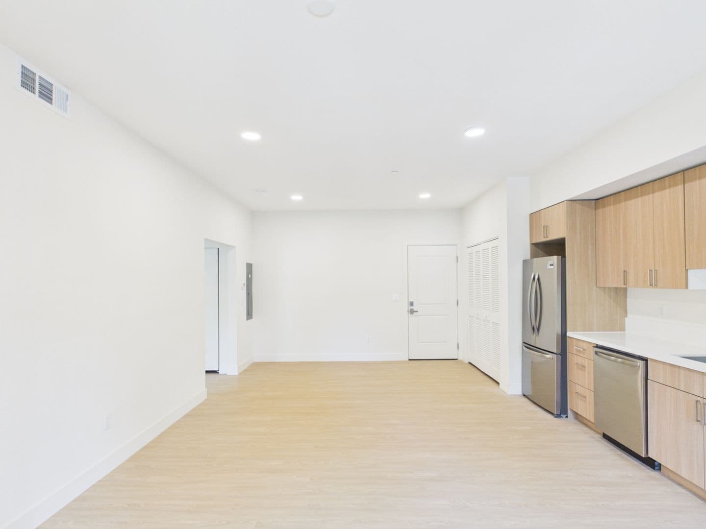 Carlsbad Apartment: 7525-7535 Romeria Street