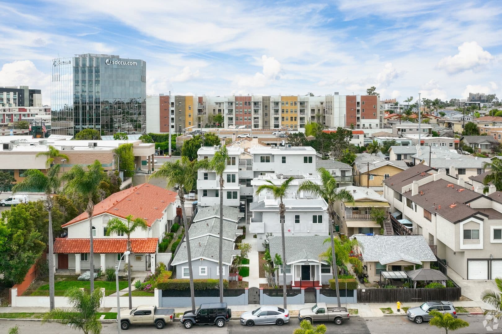 San Diego Apartment: 3942-3944  Bancroft Street