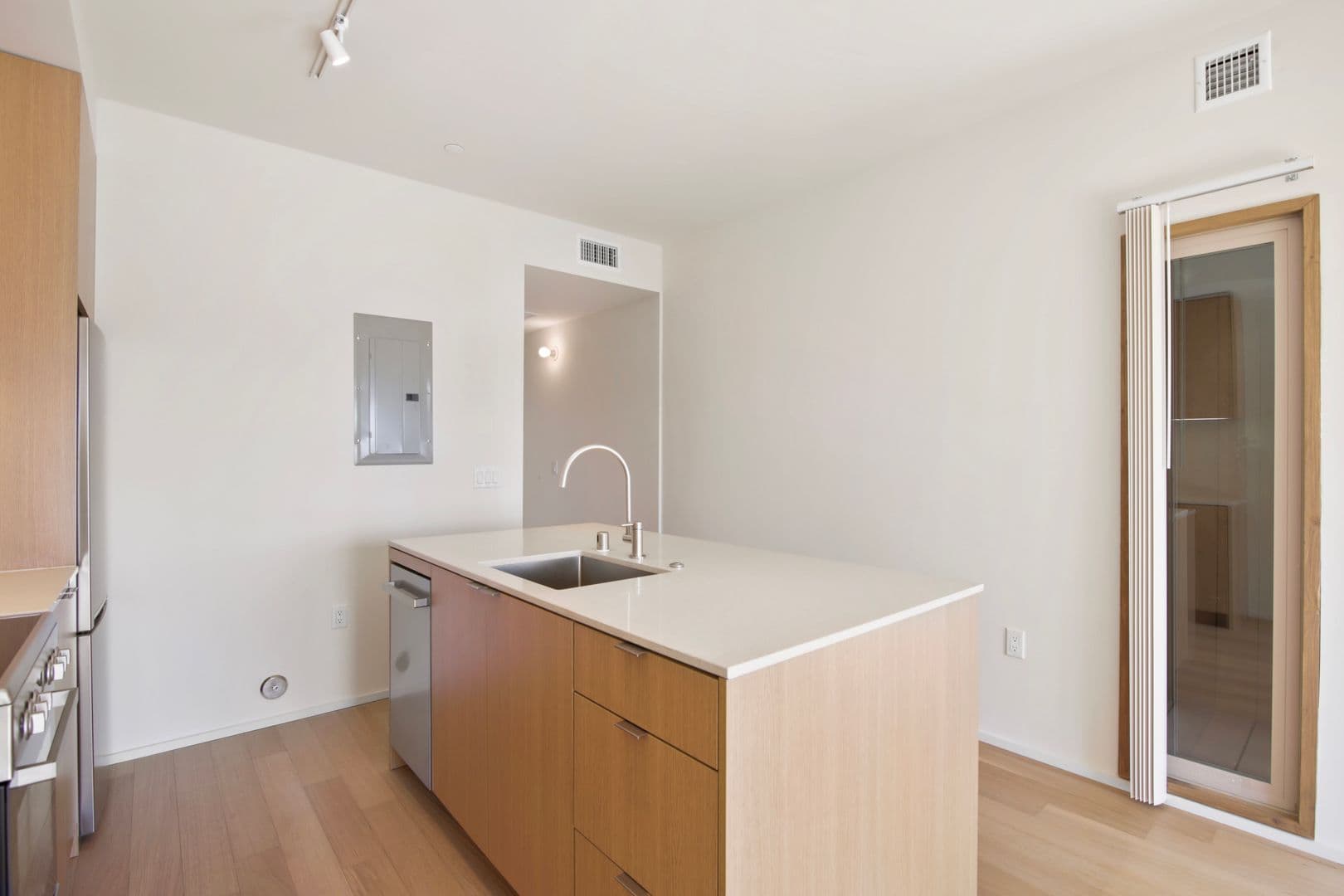 San Diego Apartment: 2028 Howard Avenue