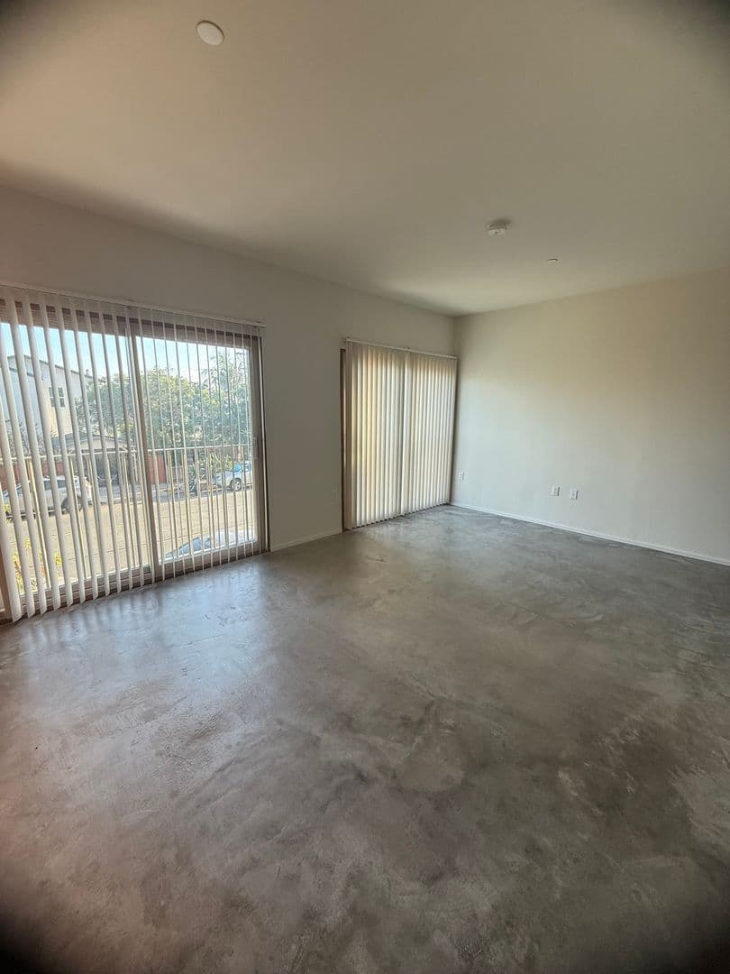 San Diego Apartment: 2028 Howard Avenue