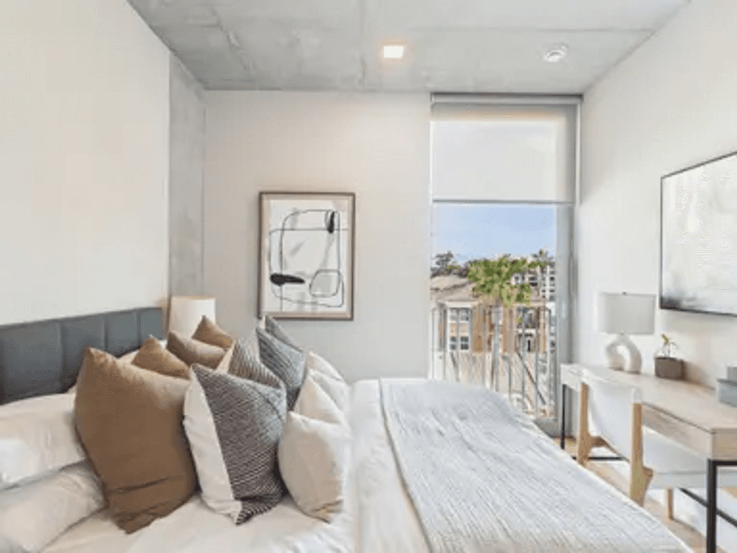 San Diego Apartment: 2710 Third Avenue