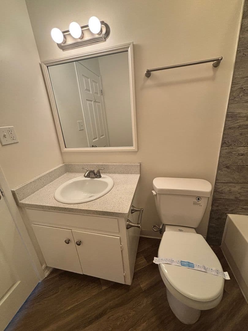 San Diego Apartment: 5722 University Avenue