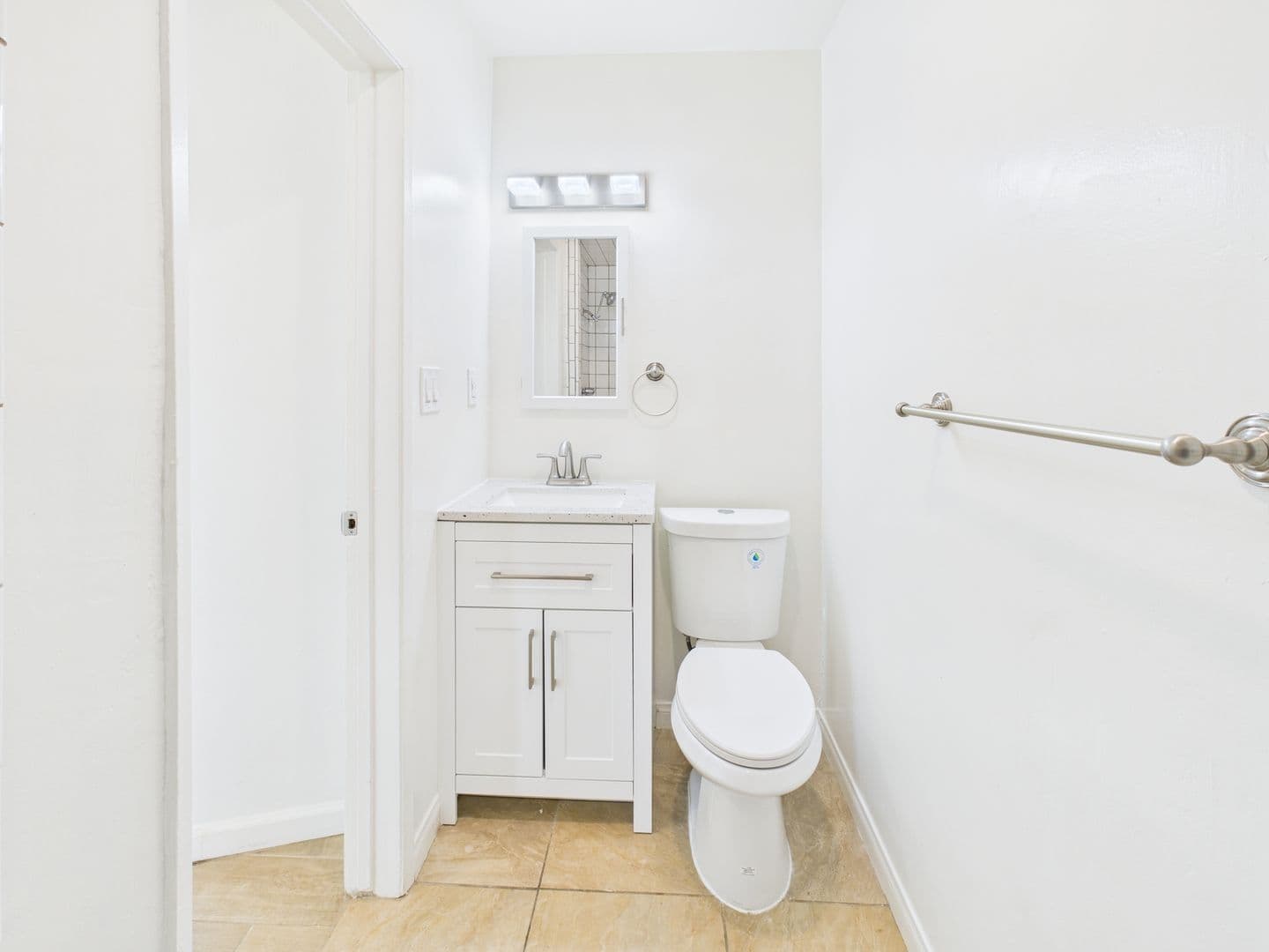 Encinitas Apartment: 330 W I Street