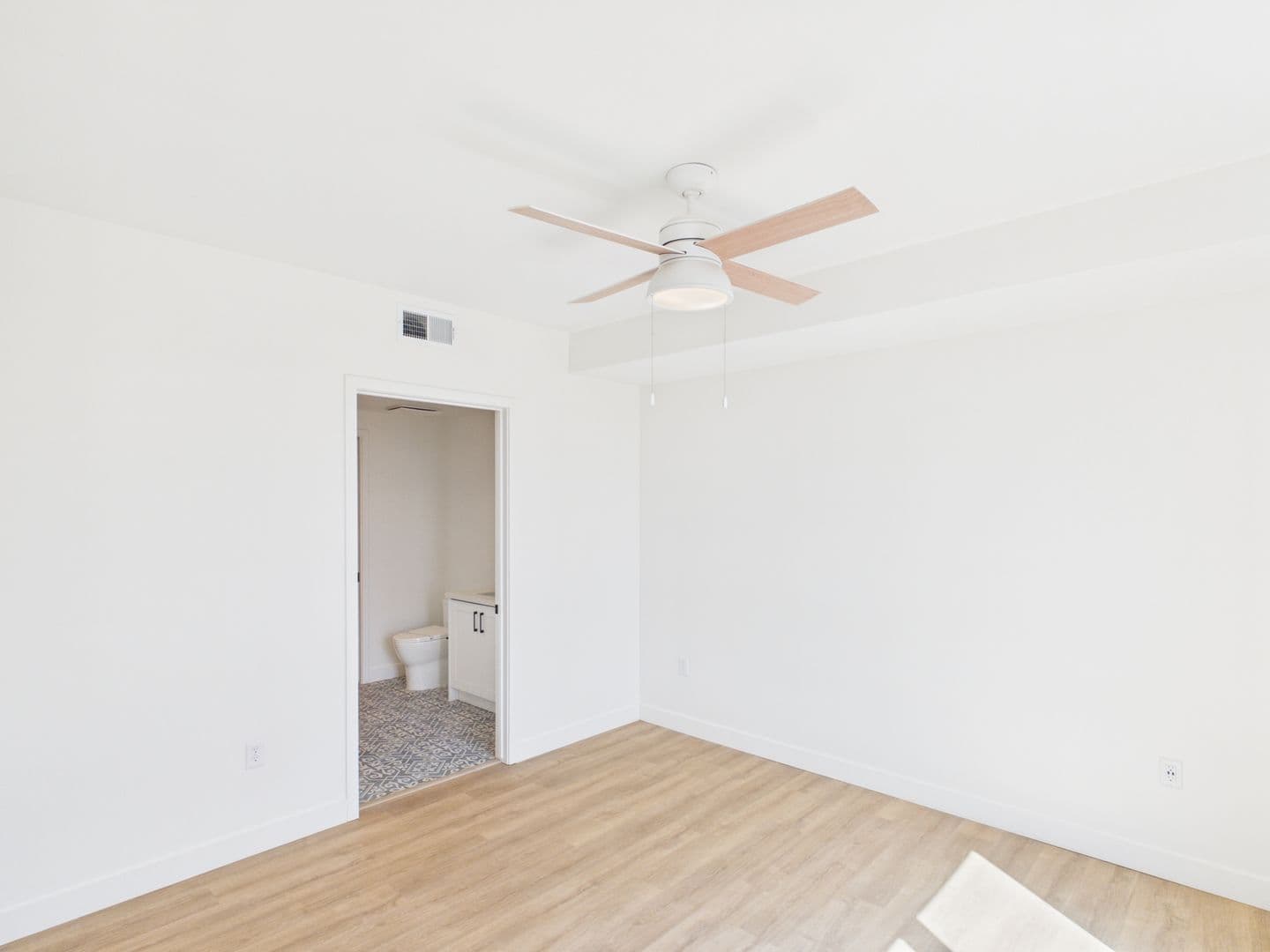 San Diego Apartment: 3104 Third Avenue