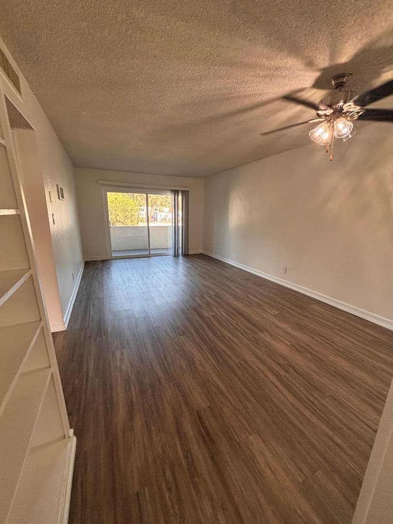 San Diego Apartment: 5722 University Avenue