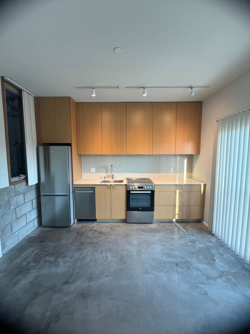 San Diego Apartment: 2028 Howard Avenue