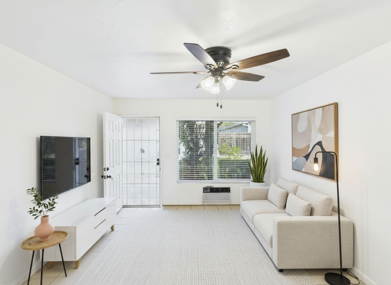 La Mesa Apartment: 7425 Waite Drive