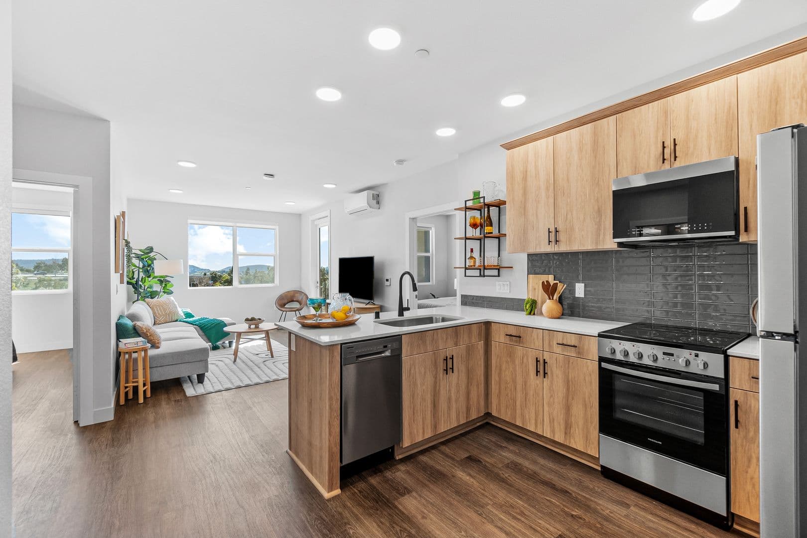 San Diego Apartment: 10211 Rancho Carmel Drive