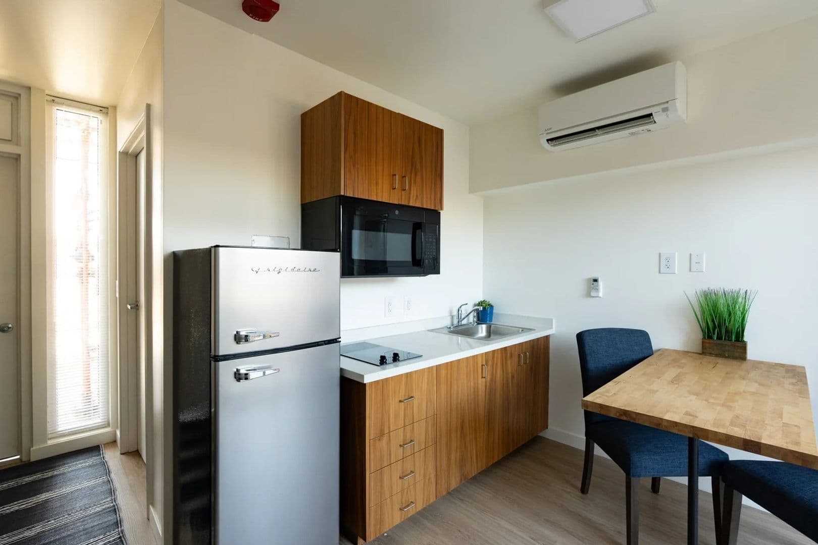 San Diego Apartment: 2955 Commercial Street