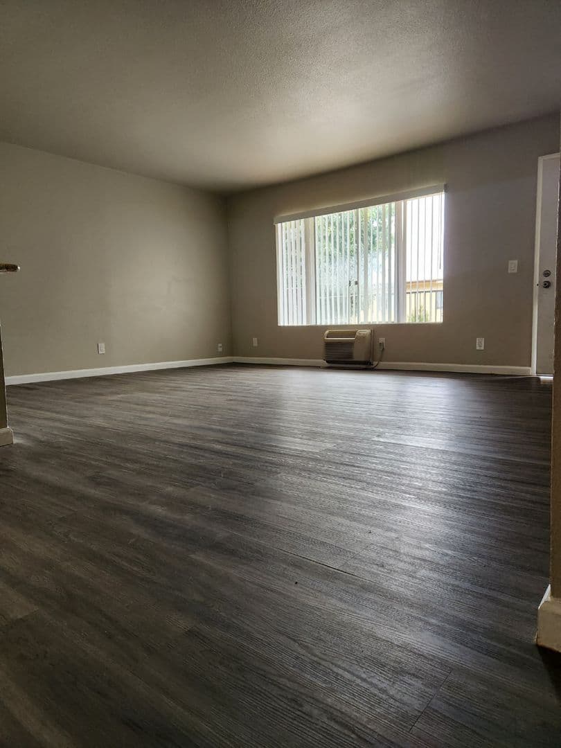 Bonsall Apartment: 31932 Del Cielo Este